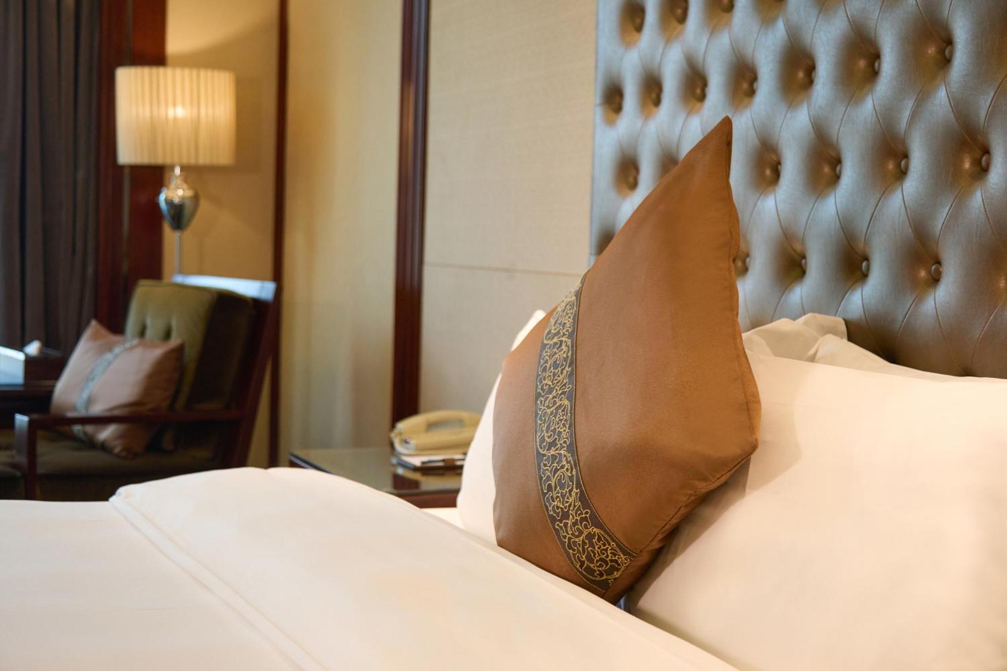 Отель Wyndham Grand Plaza Royale Chenzhou Экстерьер фото