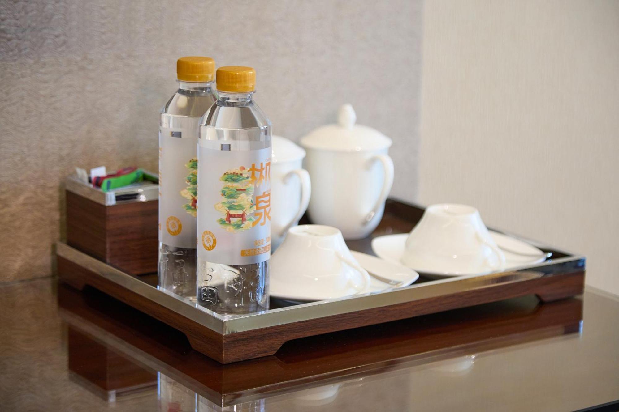 Отель Wyndham Grand Plaza Royale Chenzhou Экстерьер фото